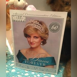 2021 Hello C A N A D A magazine Diana forever
